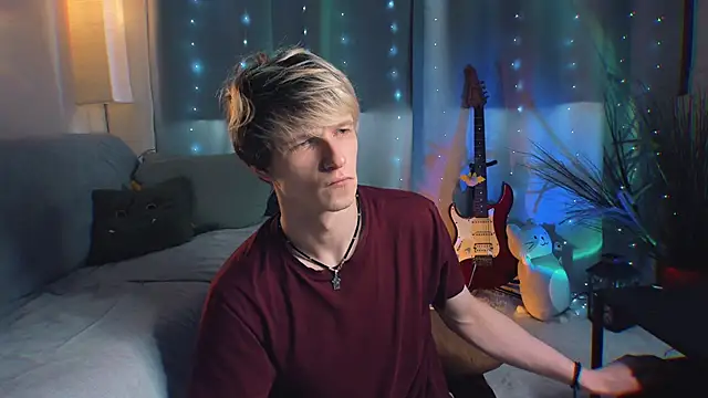 Breston Sweet online show from April 2026 02:35:01 PM