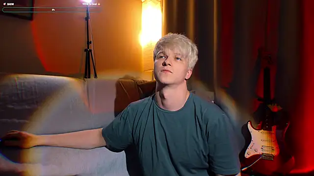 Breston Sweet online show from October 2025 02:45:01 AM