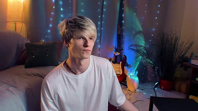 Breston Sweet online show from April 2026 06:56:02 PM