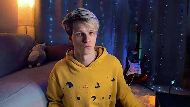 Breston Sweet online show from March 2026 04:59:02 AM