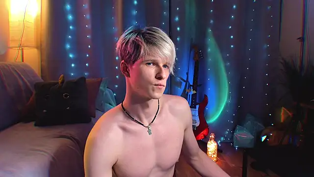 Breston Sweet online show from February 2026 07:44:01 PM