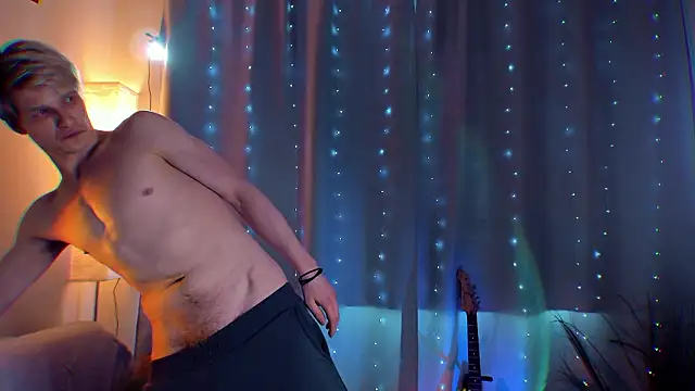 Breston Sweet online show from March 2026 06:11:01 AM