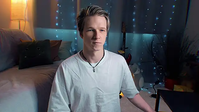 Breston Sweet online show from April 2026 04:19:01 AM