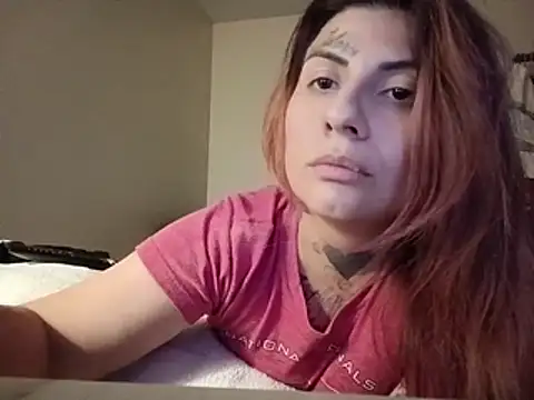 prettypurplep online show from November 2025 01:33:02 AM