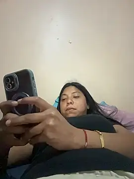 Leylafourniert online show from March 2026 02:59:02 PM