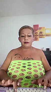 Snapshot of zafiro_sex_ chatting on June 2026 09:09:01 PM zafiro sex online show from June 2026 09:09:01 PM