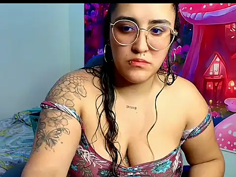 Snapshot of Karol_naughty chatting on June 2026 02:40:01 PM Karol naughty online show from June 2026 02:40:01 PM