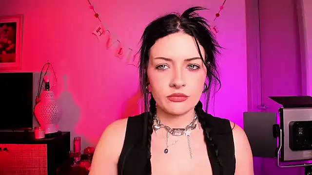 Snapshot of MelroseStrip chatting on January 2026 09:29:01 PM MelroseStrip online show from January 2026 09:29:01 PM