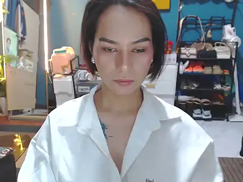 BonaBarrameda online show from June 2026 01:28:01 PM