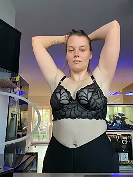 newMichelle online show from April 2026 06:08:02 AM