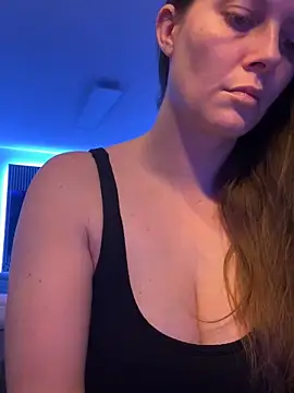 Snapshot of newMichelle chatting on January 2025 06:52:02 AM newMichelle online show from January 2025 06:52:02 AM