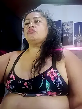 Keyla01  online show from April 2026 11:47:02 PM