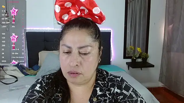 Keyla01  online show from October 2025 06:29:02 PM