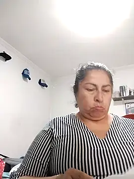Keyla01  online show from October 2025 03:24:02 PM