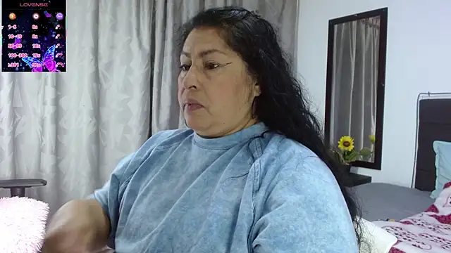 Keyla01  online show from February 2026 02:48:02 PM