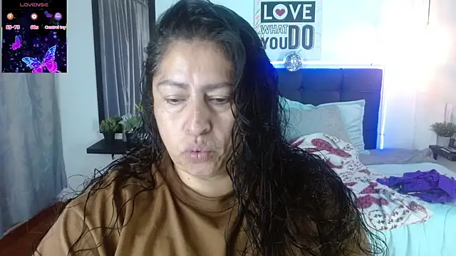 Keyla01  online show from March 2026 12:16:02 PM