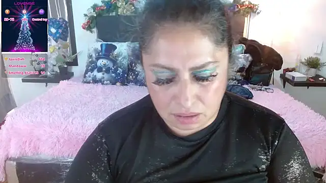 Keyla01  online show from December 2025 09:39:01 PM