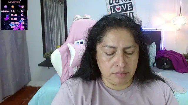 Keyla01  online show from March 2026 04:00:01 PM