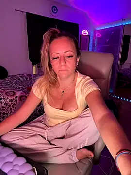 sage love online show from October 2025 06:19:02 PM
