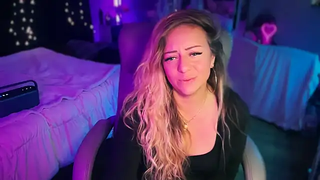 sage love online show from April 2026 12:40:02 AM