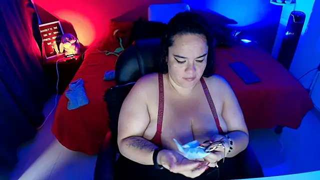 lulubigtitts1 online show from January 2026 04:25:01 PM