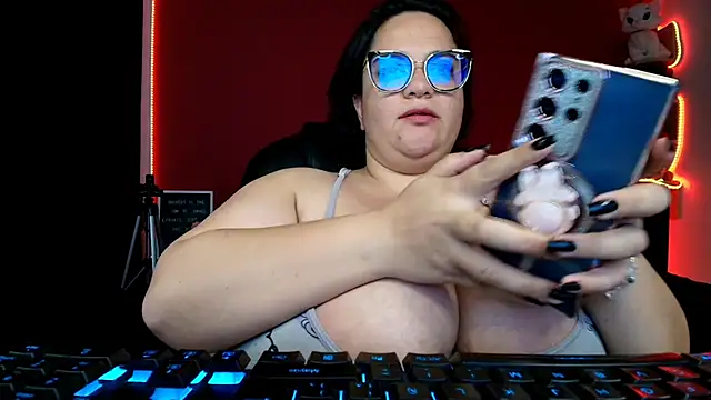 lulubigtitts1 online show from March 2025 09:16:01 PM