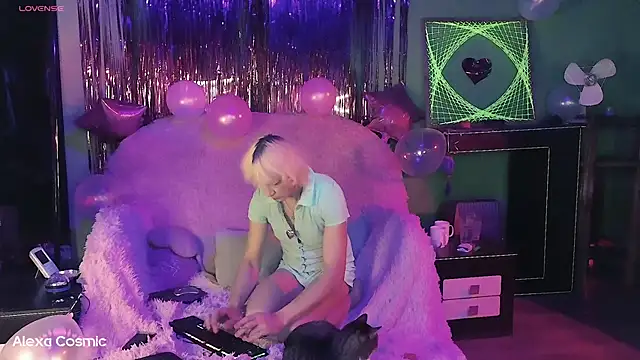 Alexa Cosmic online show from September 2025 01:39:02 AM