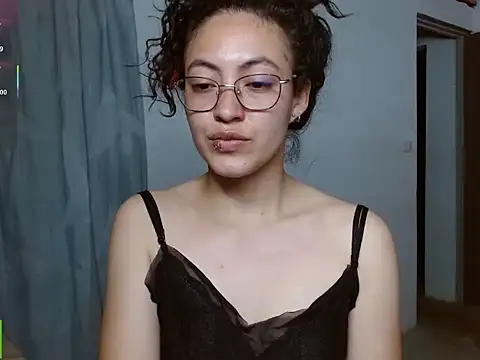 Olivia Bright online show from March 2026 12:33:02 AM