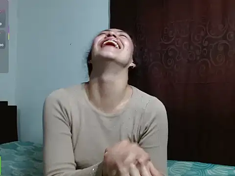 Olivia Bright online show from April 2026 10:43:01 PM