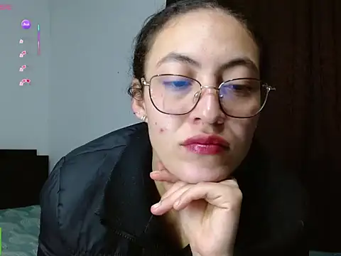 Olivia Bright online show from April 2026 01:03:01 AM