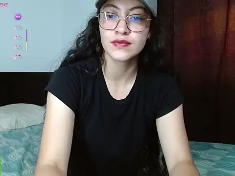 Olivia Bright online show from May 2026 06:09:01 PM
