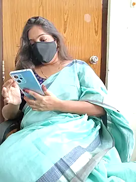 Snapshot of yoursana- chatting on October 2025 05:01:01 AM yoursana- online show from October 2025 05:01:01 AM