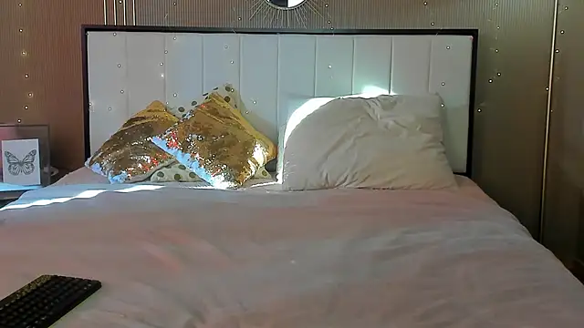 Snapshot of mailymilf chatting on October 2025 07:49:02 AM mailymilf online show from October 2025 07:49:02 AM