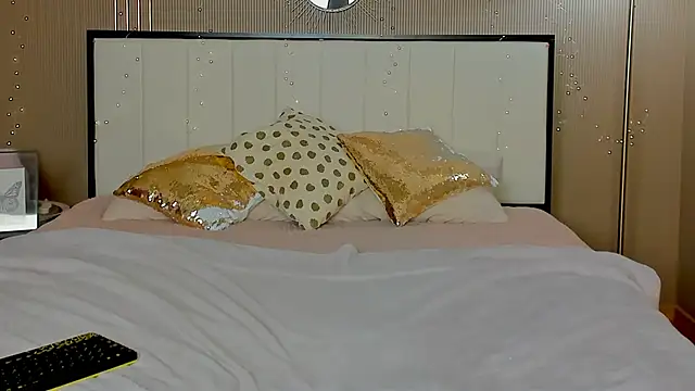 Snapshot of mailymilf chatting on March 2025 02:51:02 PM mailymilf online show from March 2025 02:51:02 PM