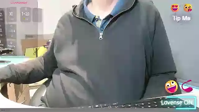 bigbadjon69 online show from November 2025 04:32:02 PM