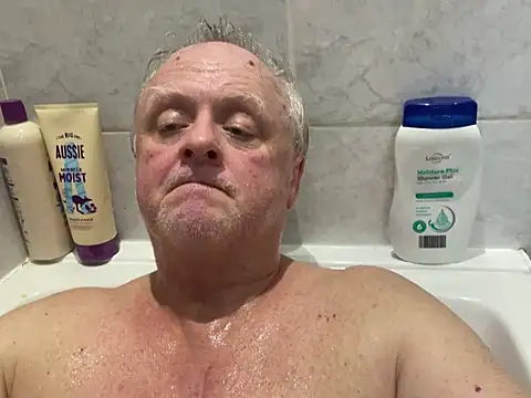 Snapshot of bigbadjon69 chatting on February 2025 03:33:01 PM bigbadjon69 online show from February 2025 03:33:01 PM