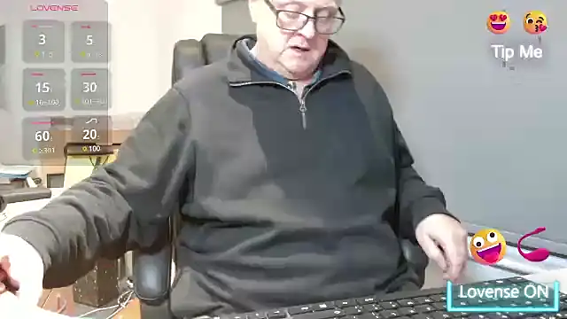 Snapshot of bigbadjon69 chatting on January 2025 12:07:01 AM bigbadjon69 online show from January 2025 12:07:01 AM
