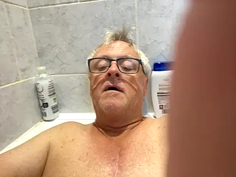 Snapshot of bigbadjon69 chatting on September 2025 10:47:01 AM bigbadjon69 online show from September 2025 10:47:01 AM
