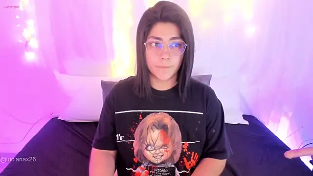 lucy26  online show from October 2025 02:57:01 AM
