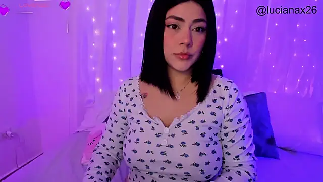 lucy26  online show from November 2025 01:42:02 AM