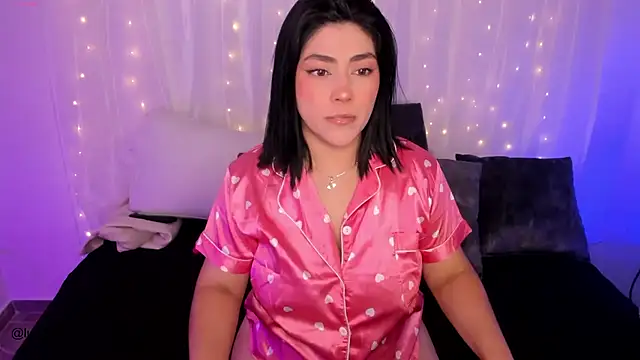 lucy26  online show from October 2025 01:37:02 AM