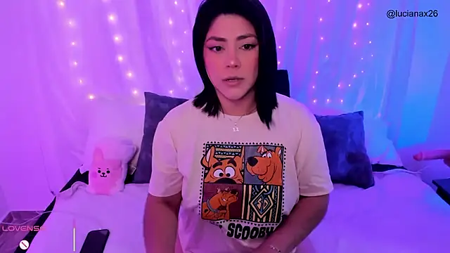 lucy26  online show from November 2025 03:11:02 AM