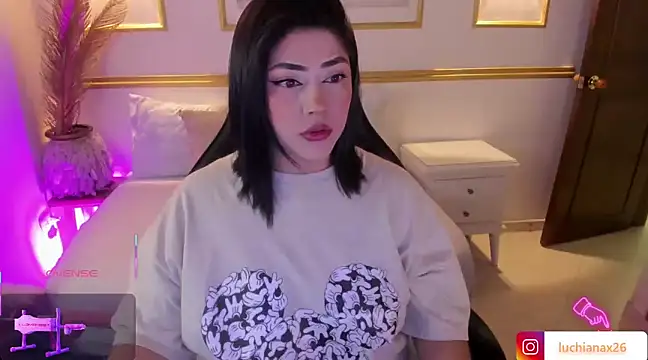 lucy26  online show from March 2025 02:21:01 AM