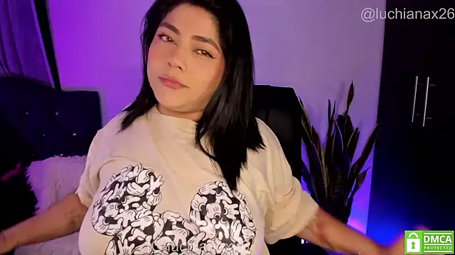 lucy26  online show from May 2026 04:15:01 AM