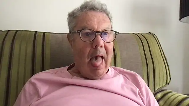 Snapshot of Oldpistolpete chatting on July 2026 11:27:01 AM Oldpistolpete online show from July 2026 11:27:01 AM