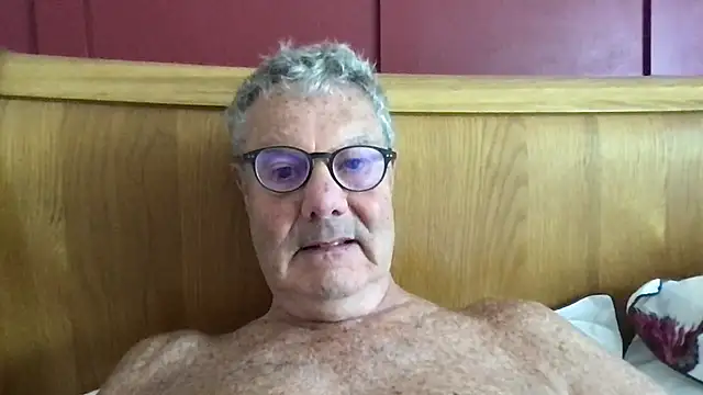 Snapshot of Oldpistolpete chatting on June 2026 10:54:01 AM Oldpistolpete online show from June 2026 10:54:01 AM