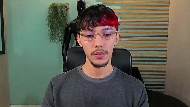 2tommy greg online show from January 2025 06:52:01 PM
