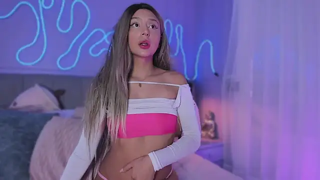 Sofly s online show from October 2025 12:04:01 PM