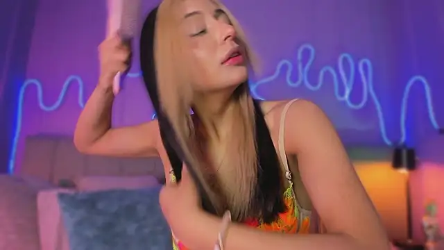 Sofly s online show from February 2026 12:07:01 PM