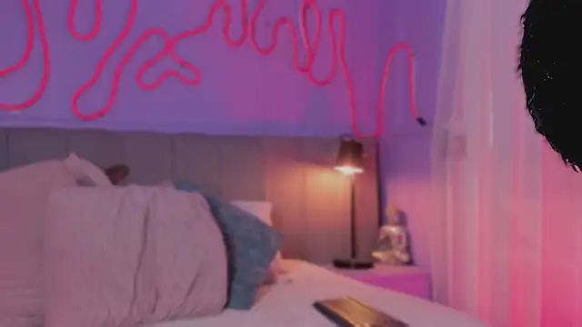 Sofly s online show from October 2025 12:15:02 PM